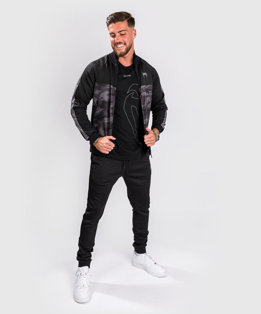 venum club evo takki - mustatumma maastokuvaus