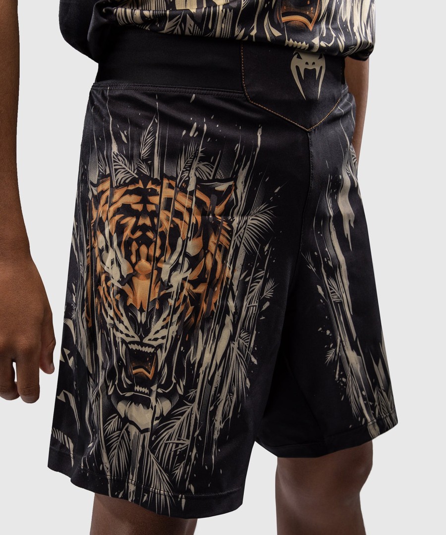 venum tiger lasten fight shortsit - mustaneonoranssi