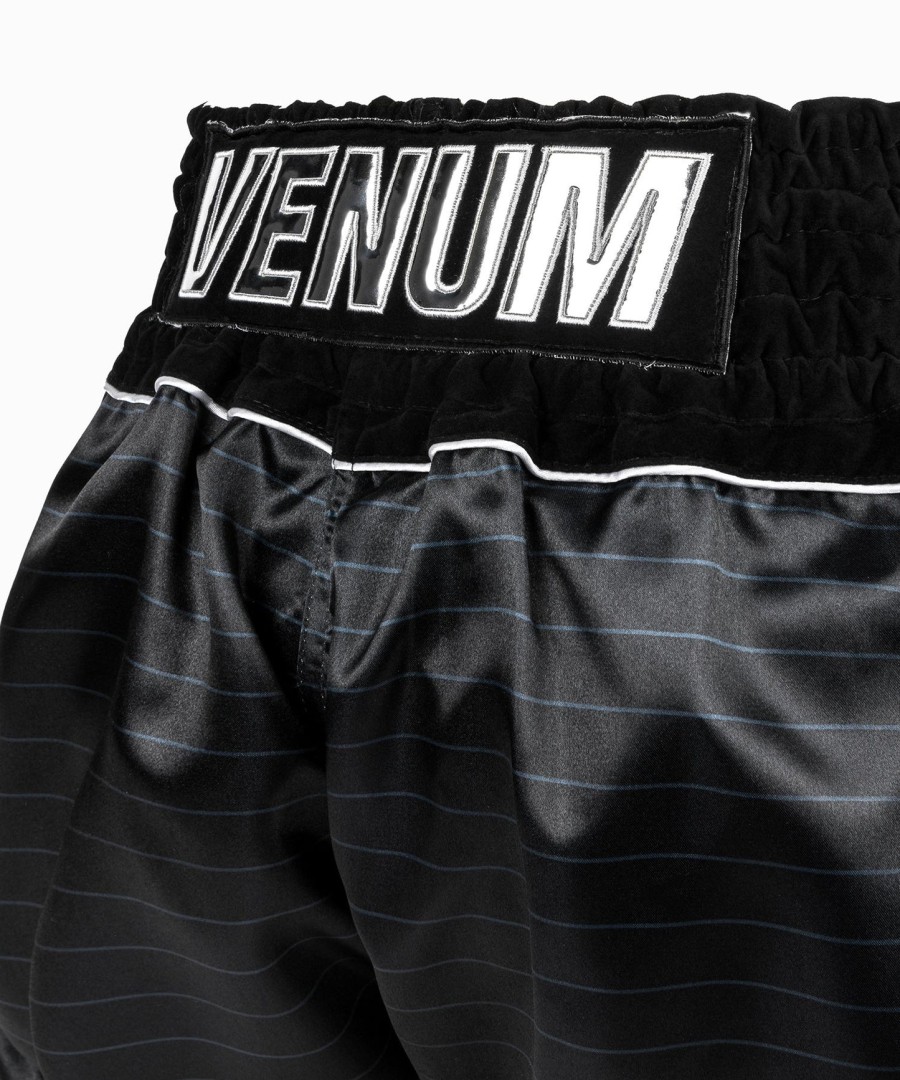 venum attack muay thai -shortsit - mustahopea