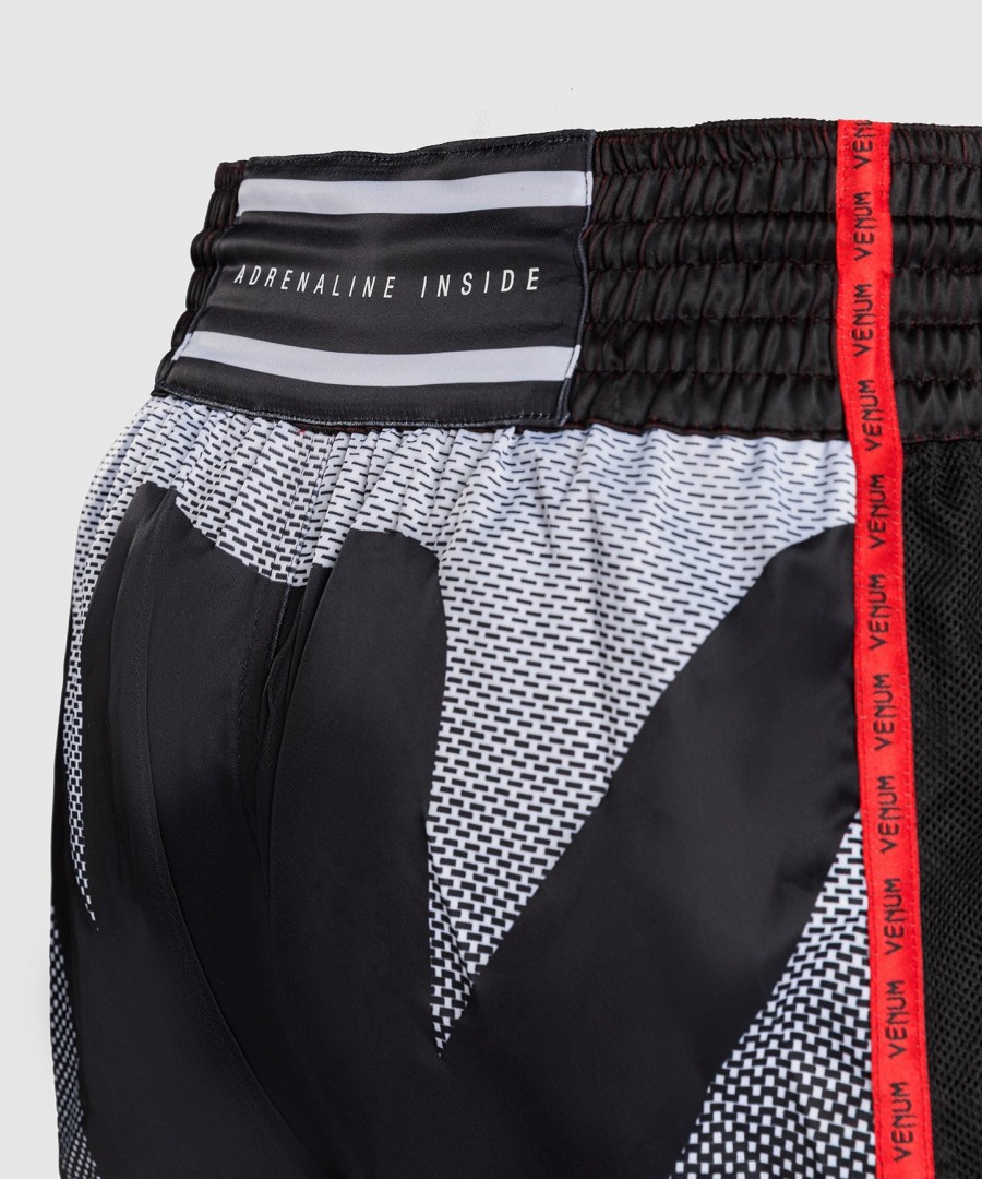 venum adrenaline muay thai -shortsit - punainen