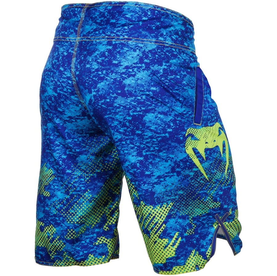 venum tramo -shortsit