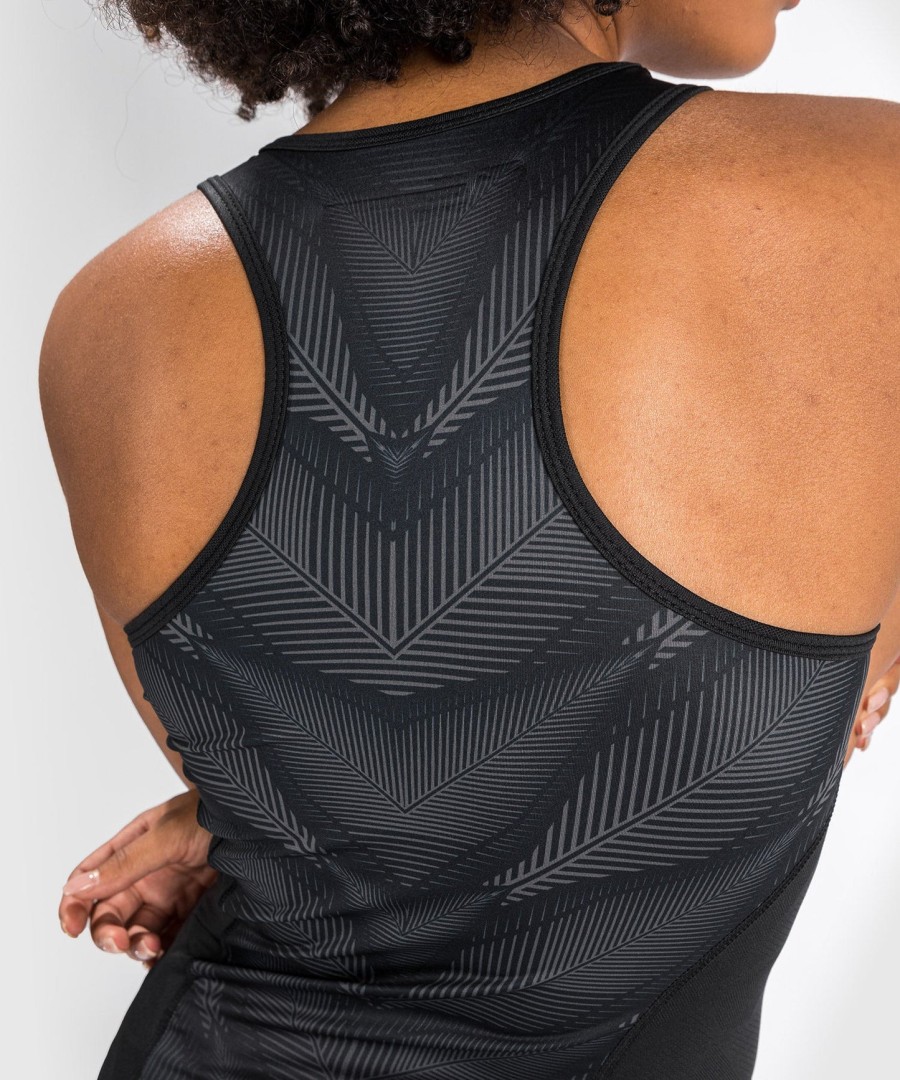 venum phantom dry tech -hihaton paita - naisille - mustapunainen