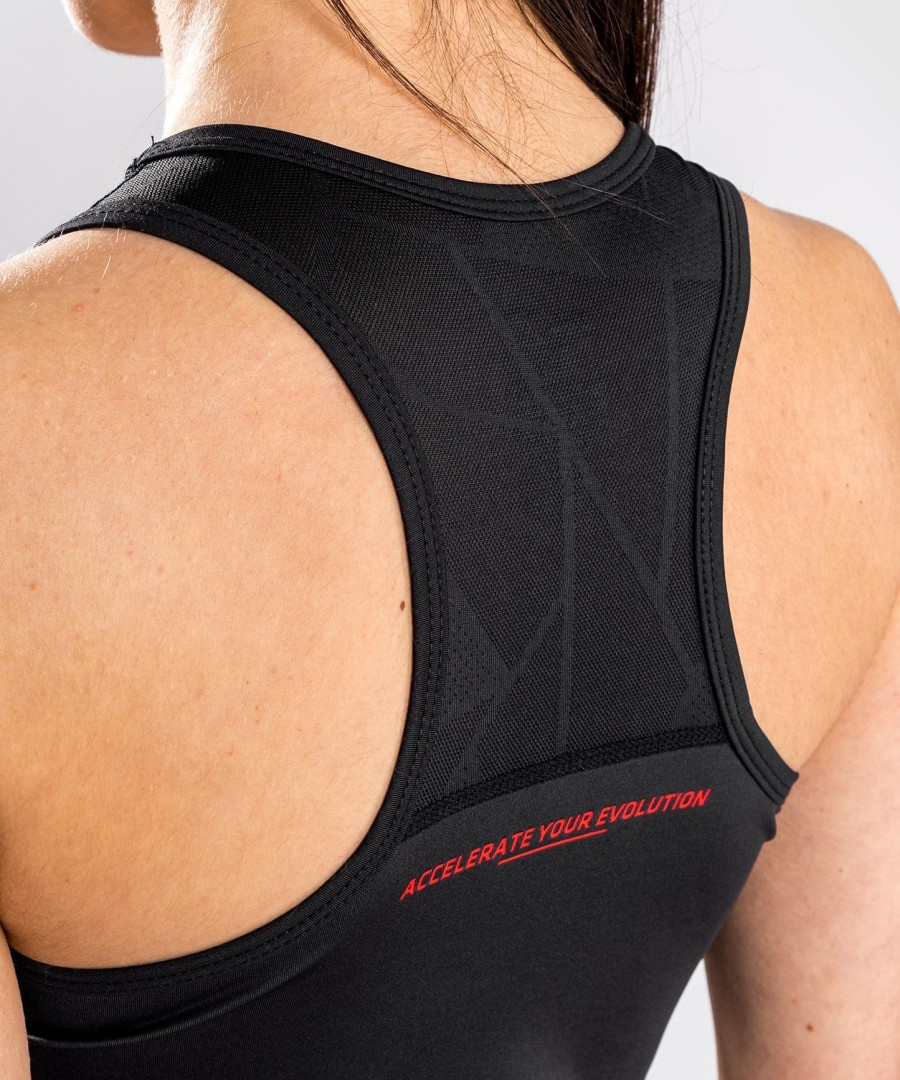 ufc venum performance institute dry tech -hihaton paita - naisille - mustapunainen
