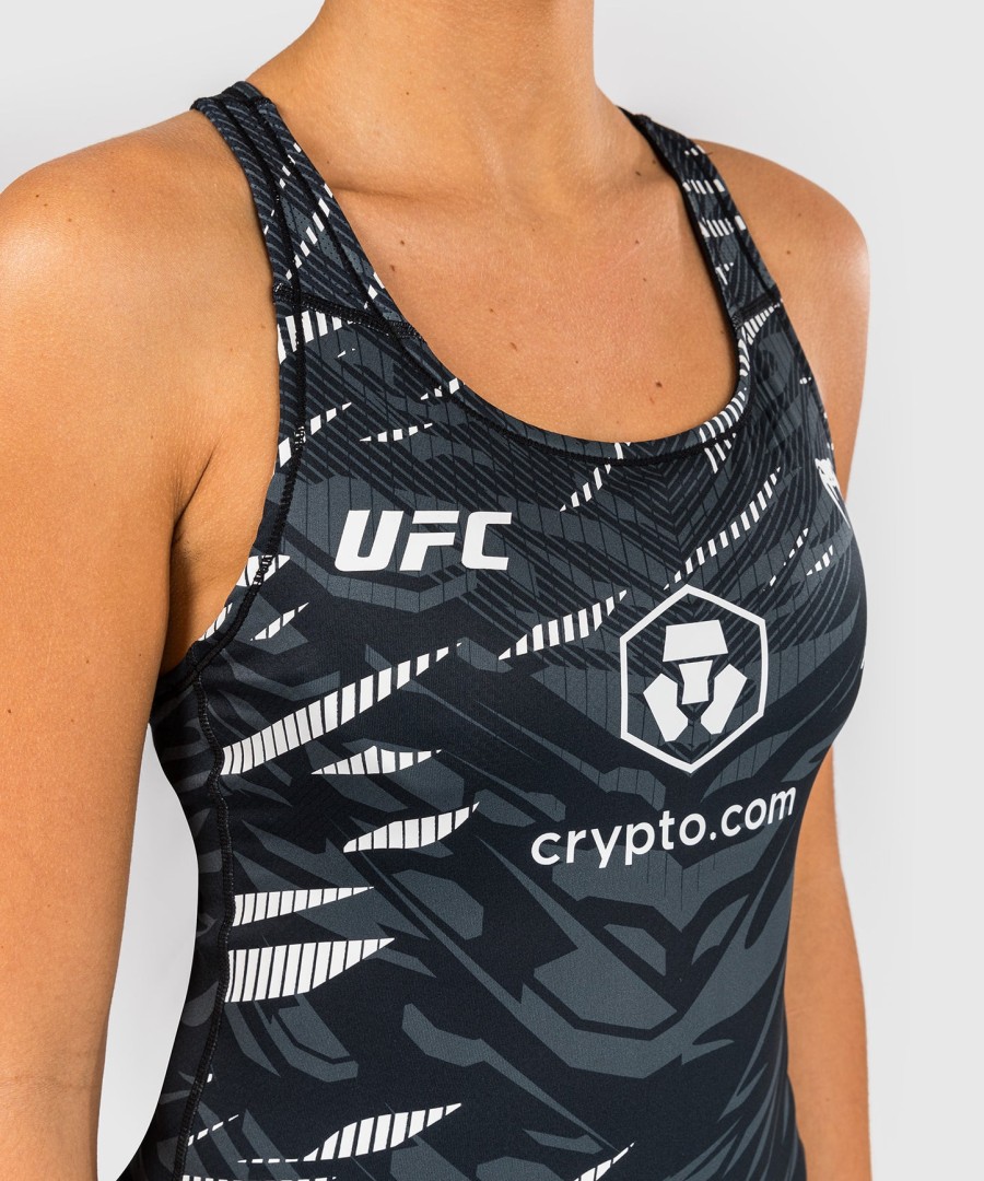 ufc fusion by venum authentic fight night naisten t-paita ja shelf bra - musta