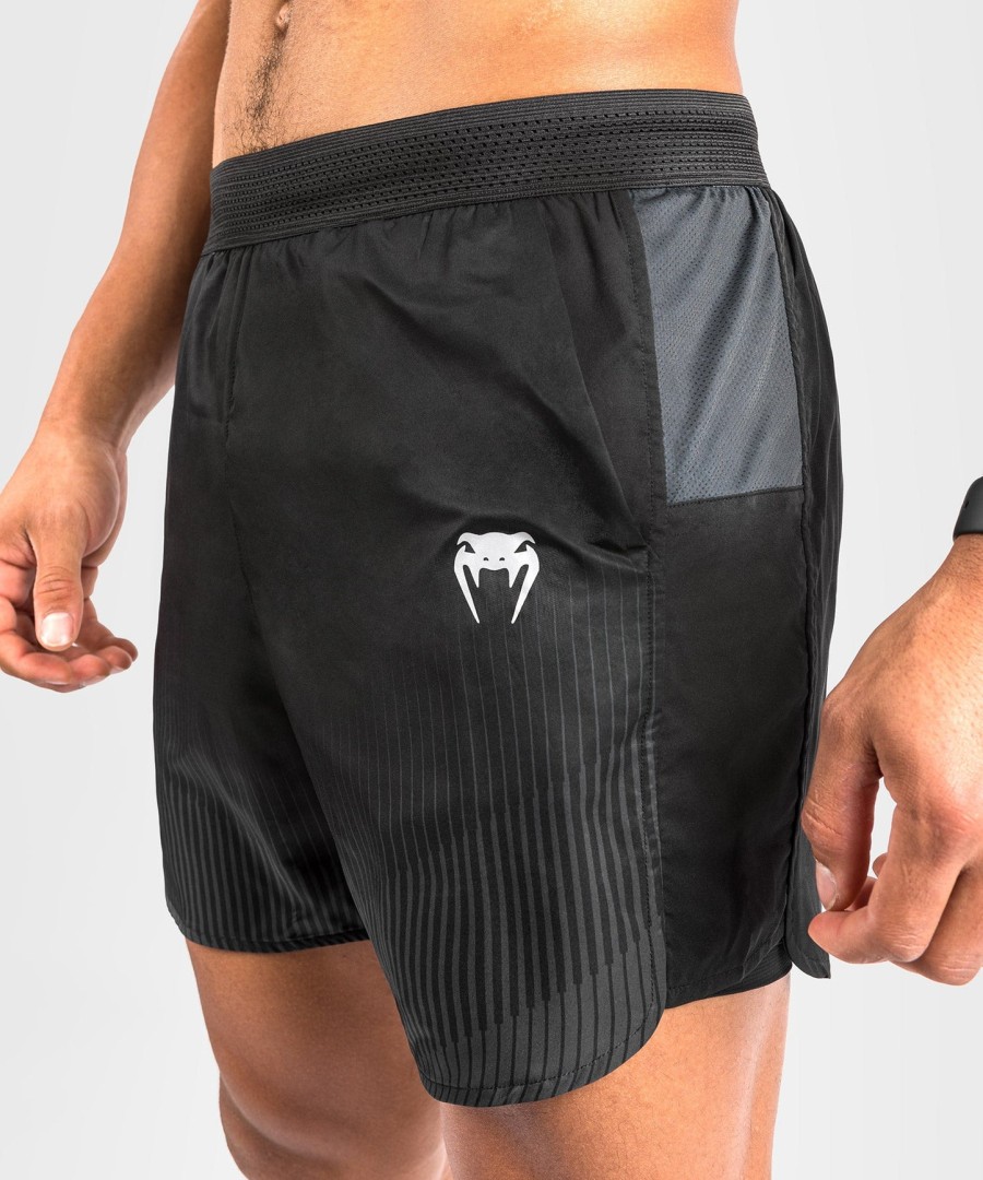 venum biomecha 2-in-1 harjoitusshortsit - mustaharmaa