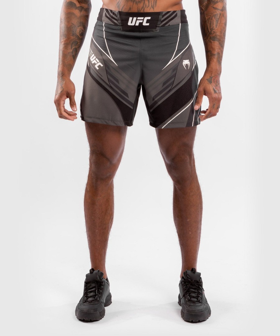 ufc venum authentic fight night miesten gladiator shortsit - musta