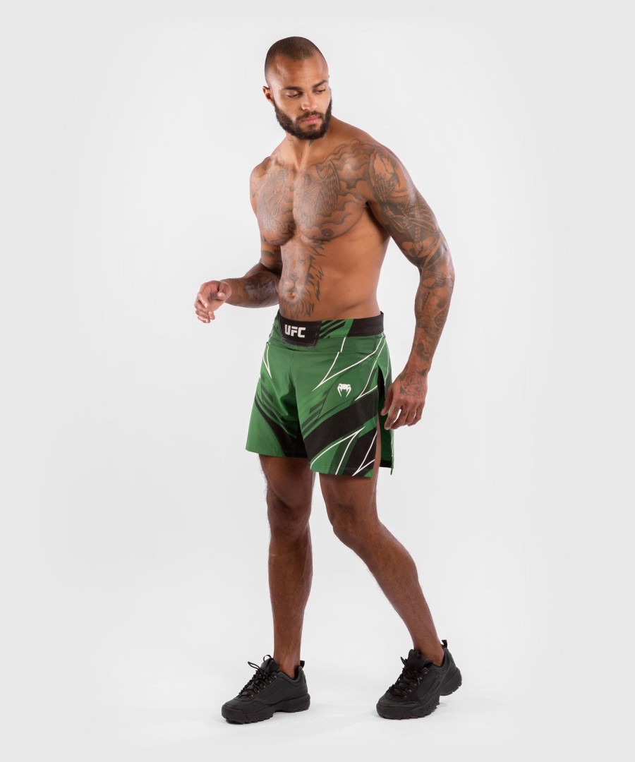 ufc venum authentic fight night miesten gladiator shortsit - vihreä