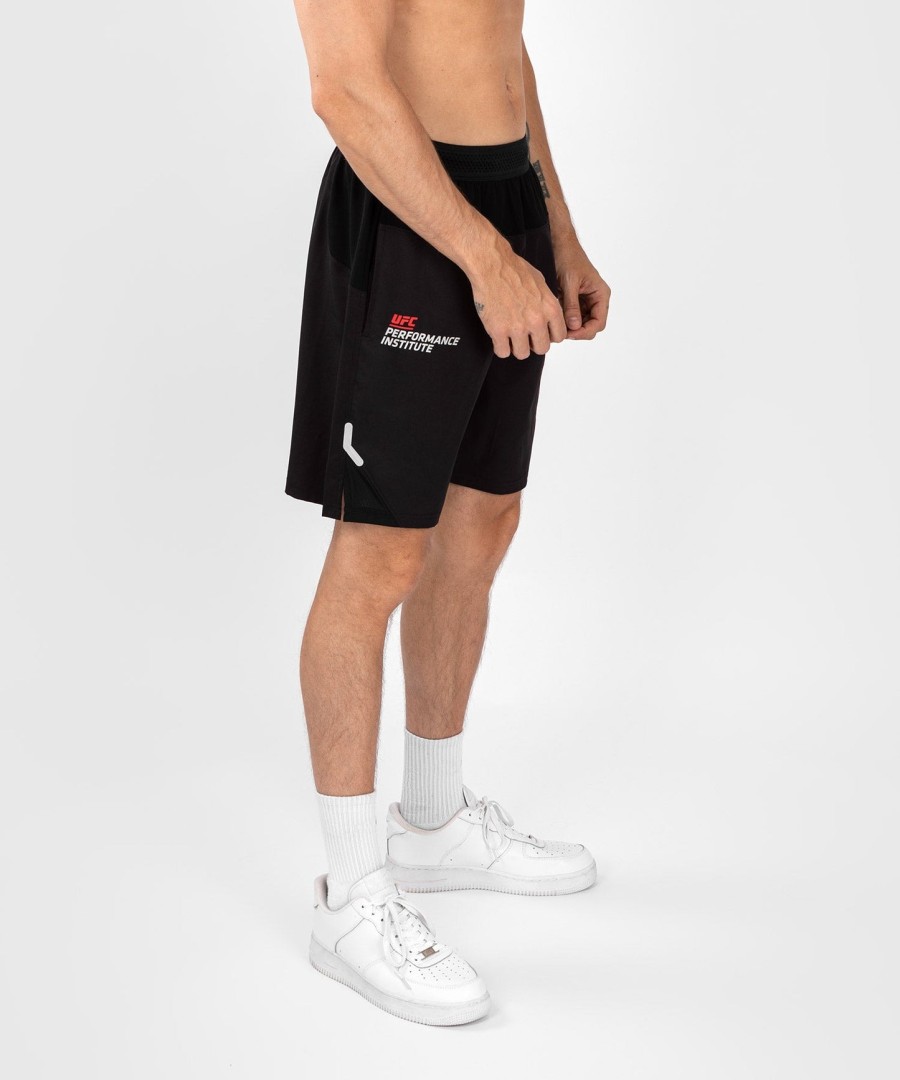ufc venum performance institute 2.0 miesten performance shortsit - mustapunainen