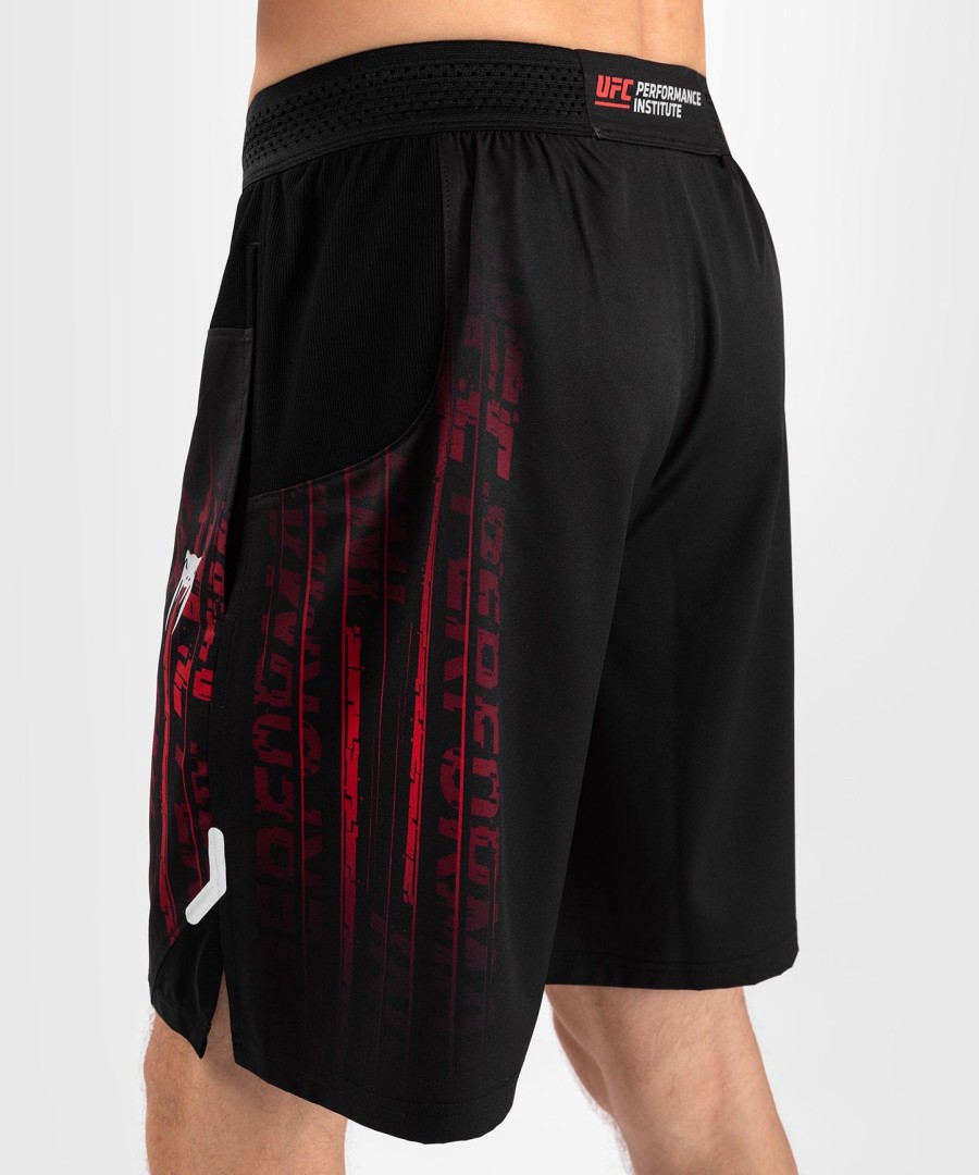 ufc venum performance institute 2.0 miesten performance shortsit - mustapunainen