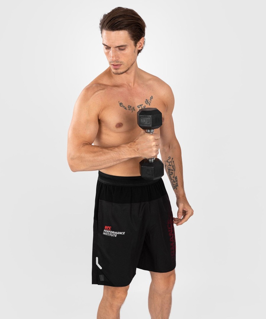 ufc venum performance institute 2.0 miesten performance shortsit - mustapunainen