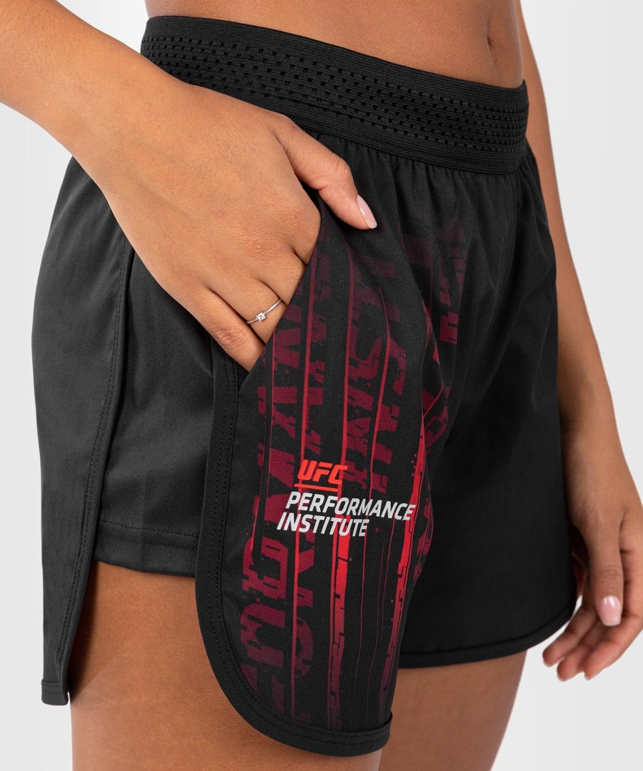 ufc venum performance institute 2.0 naisten suoritusshortsit - mustapunainen